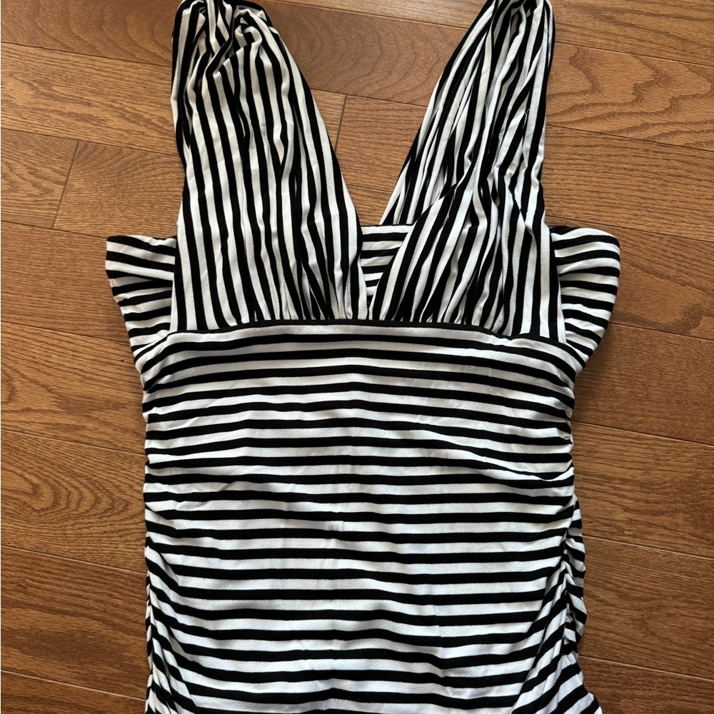 White House Black Market Black and White Top - Size Small
